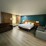 Portside Inn & Suites
